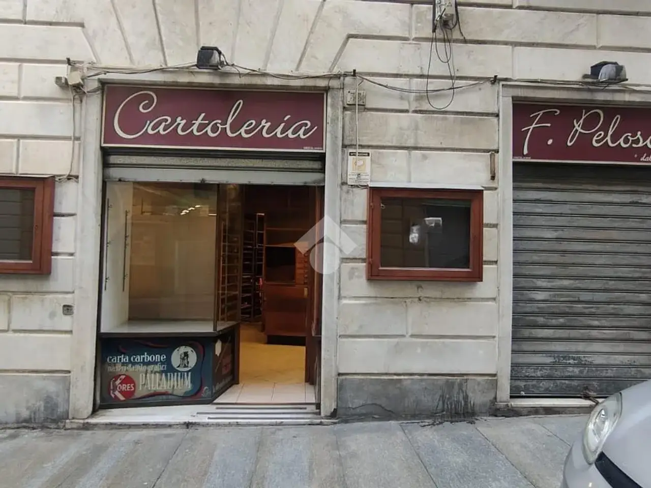 Negozio in Via Cairoli 33, Genova, {3} - Foto 1