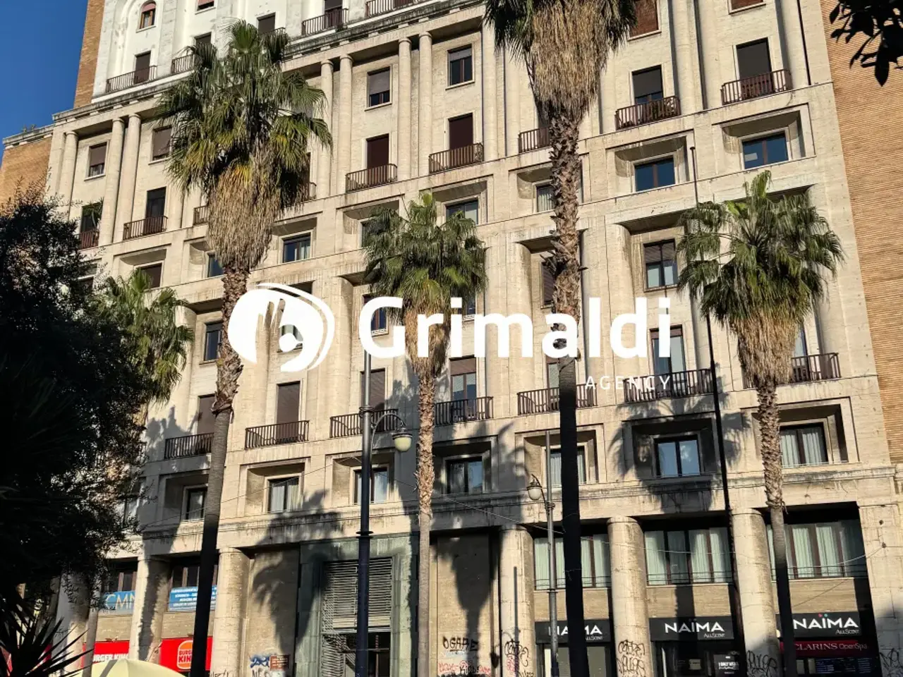 Magazzino in Piazza Carità 32, Napoli, {3} - Foto 2