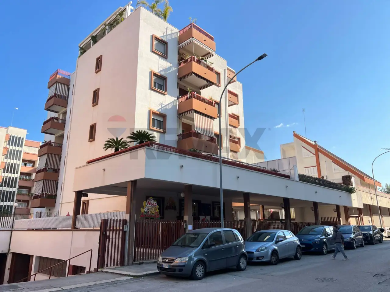 Negozio in Via Antonio Meucci 11, Barletta, {3} - Foto 2