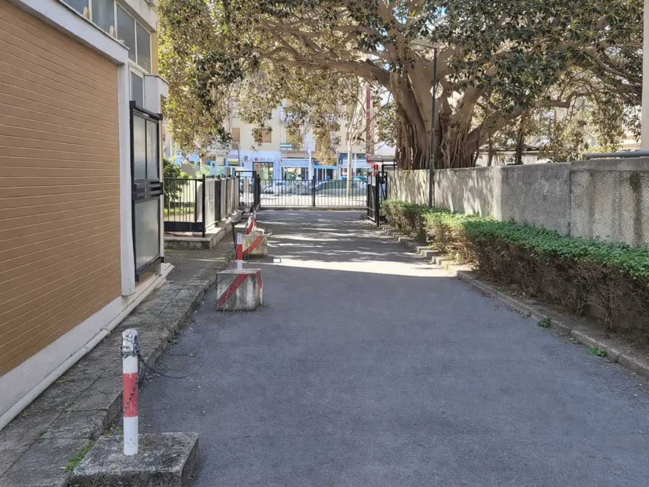 Magazzino in Viale Strasburgo, 279, Palermo, {3} - Foto 2