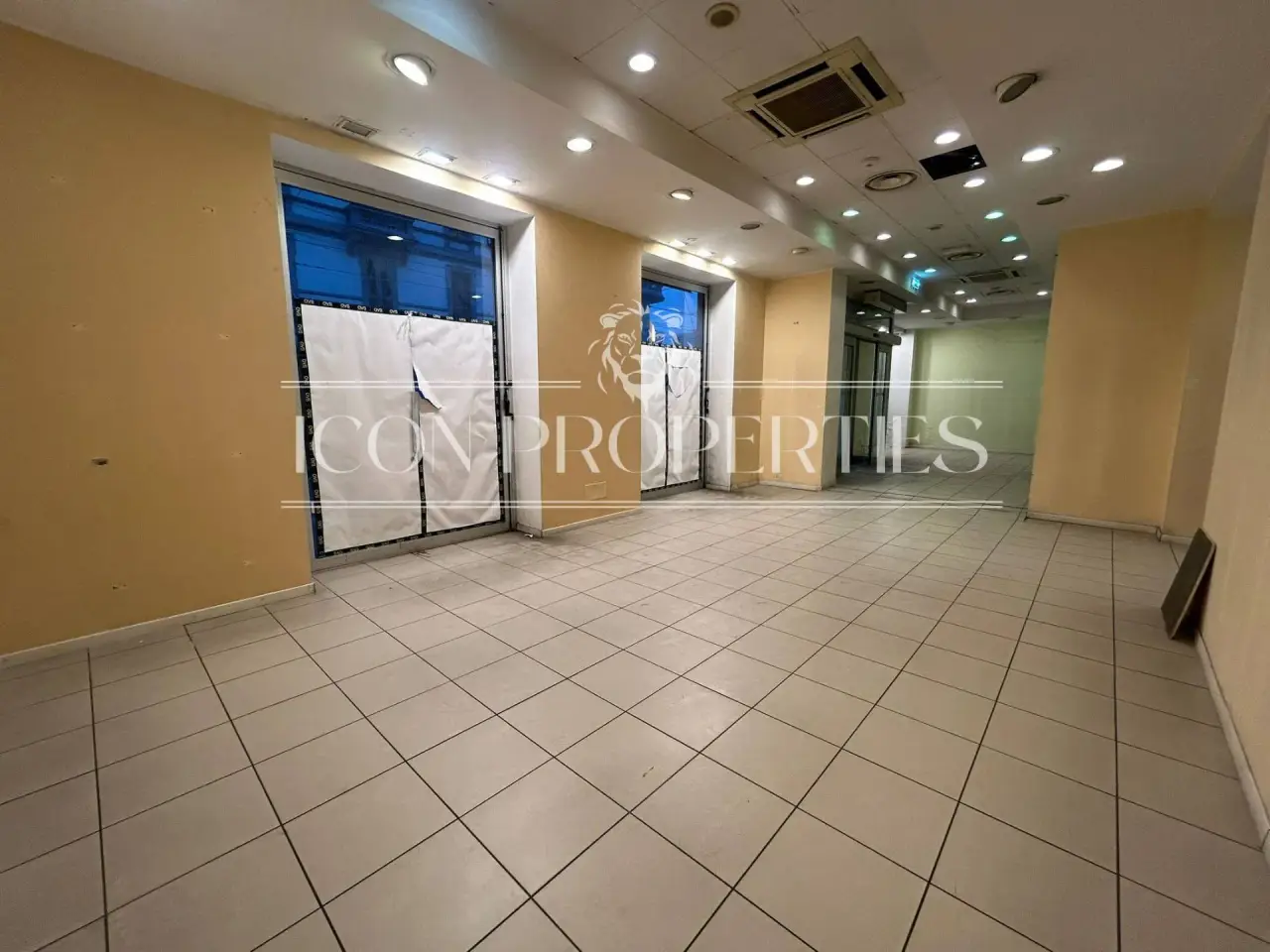 Negozio in Via Carlo Farini, Milano, {3} - Foto 1