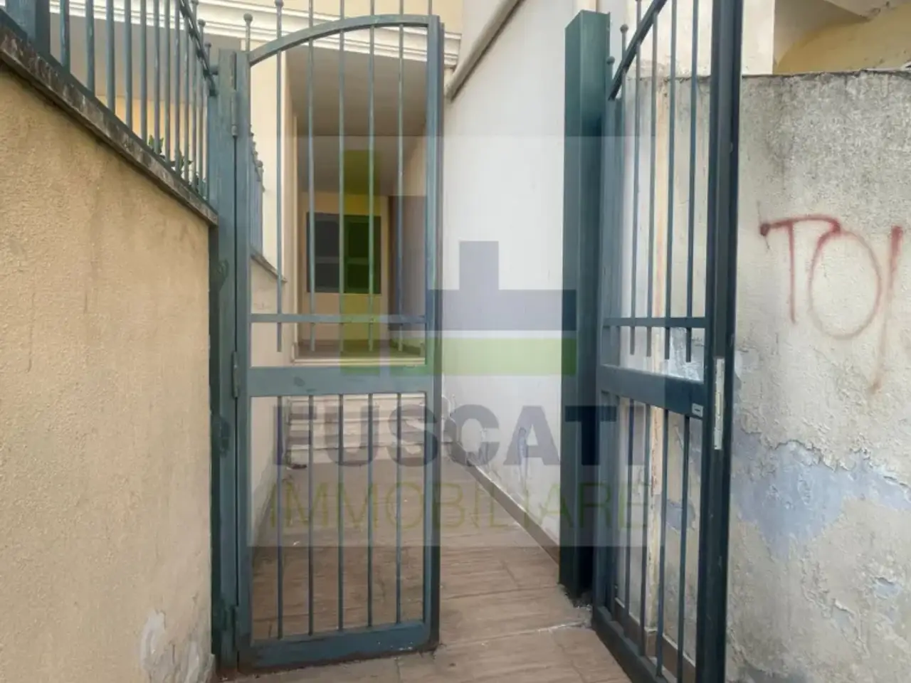 Magazzino in Via San Lorenzo, Masseria Grande, Mugnano di Napoli, Napoli, Campania, 80018, Italia, Mugnano Di Napoli, {3} - Foto 1