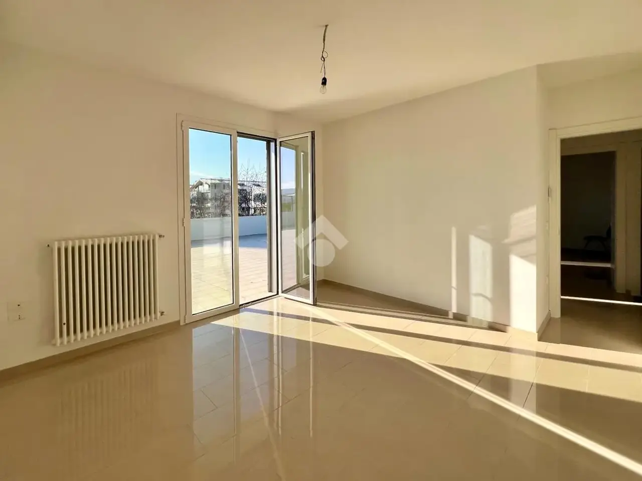 Ufficio in Viale Europa 21, Mosciano Sant'Angelo, {3} - Foto 1