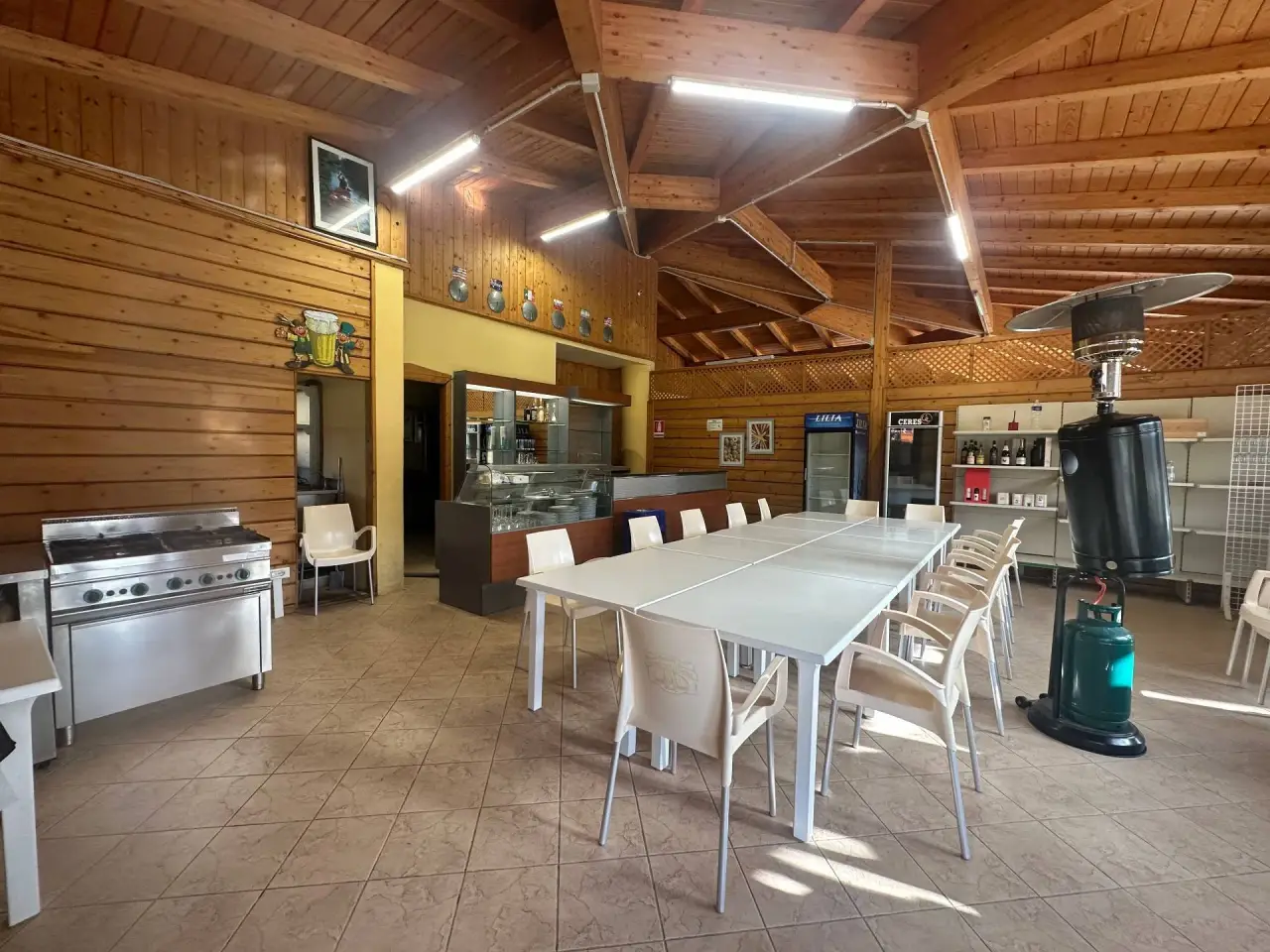 Esercizio commerciale in Via Paolo Savi 105, Viareggio, {3} - Foto 2
