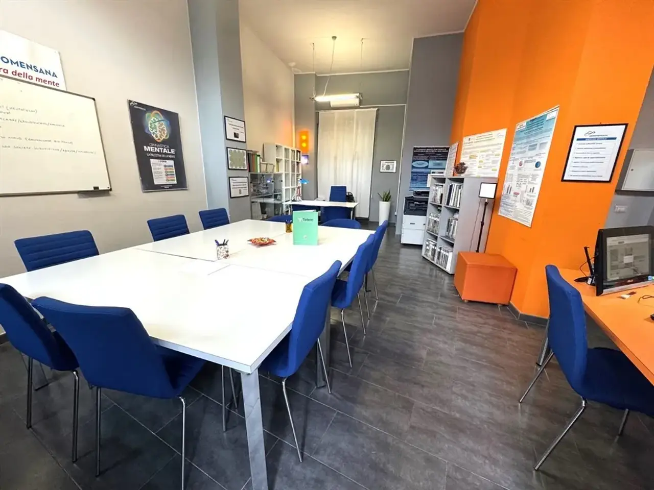 Ufficio in Via Caronni 2, Monza, {3} - Foto 1