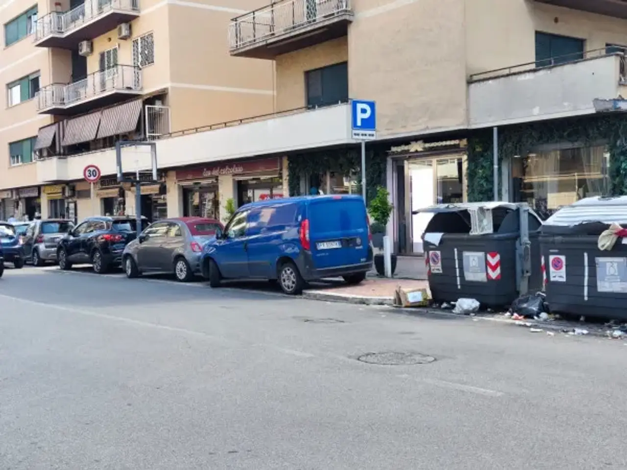 Negozio in Via Marcello Provenzale 6, Roma, {3} - Foto 2