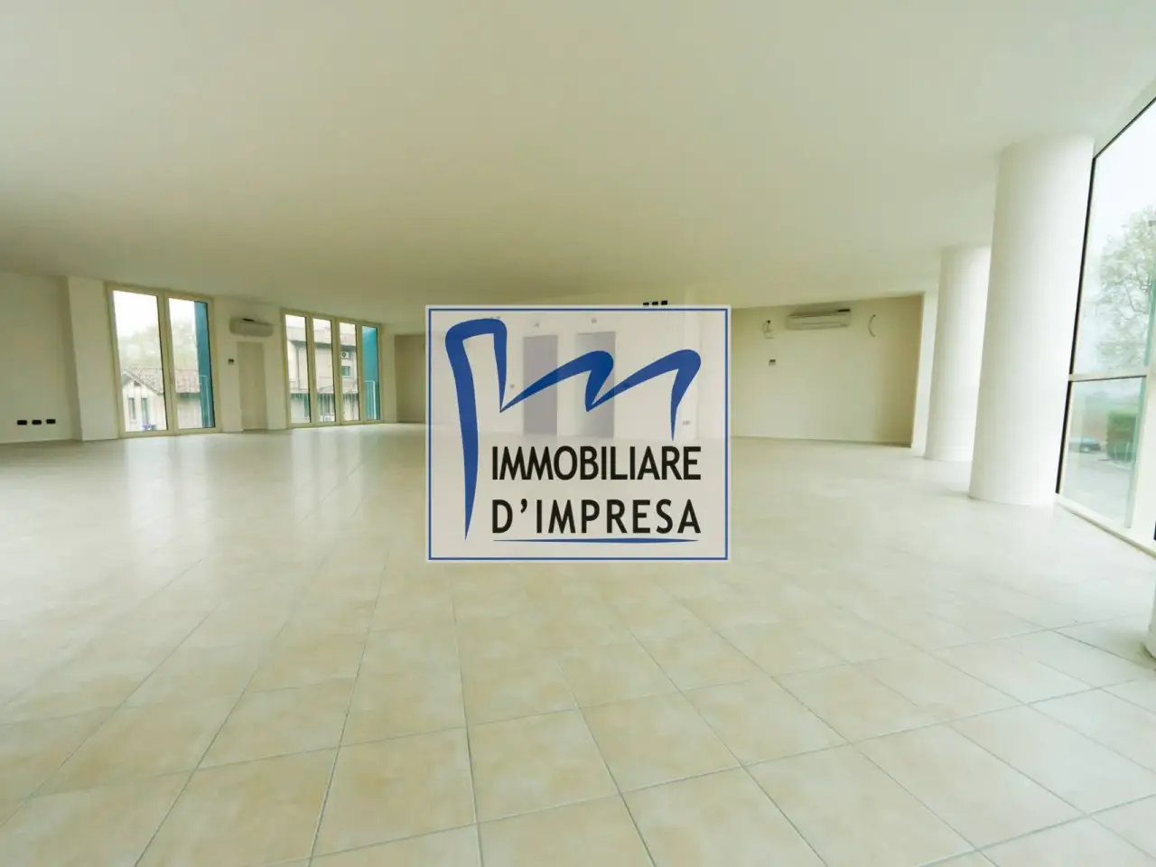 Ufficio in Strada Langhirano, Parma, {3} - Foto 1