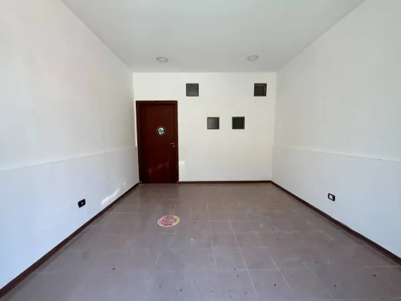 Negozio in Via Risorgimento 179, Messina, {3} - Foto 1