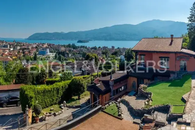 Villa in vendita, Via Antonio Rossi 9, Verbania - Foto 1