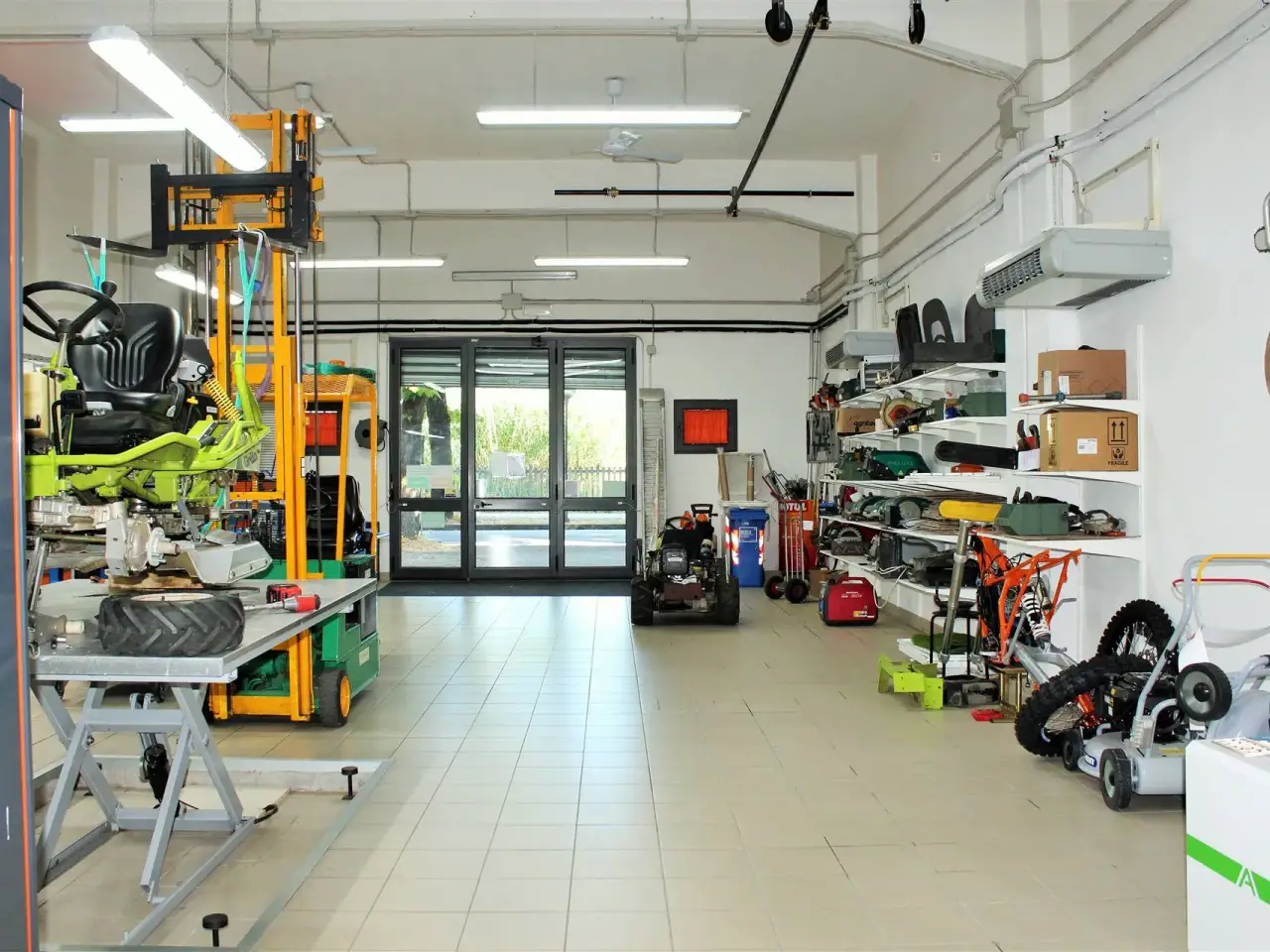 Laboratorio in Viale IV Novembre, Empoli, {3} - Foto 1