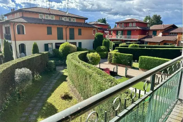 Reihenhaus in Via Trento, Castelletto sopra Ticino - Foto 1