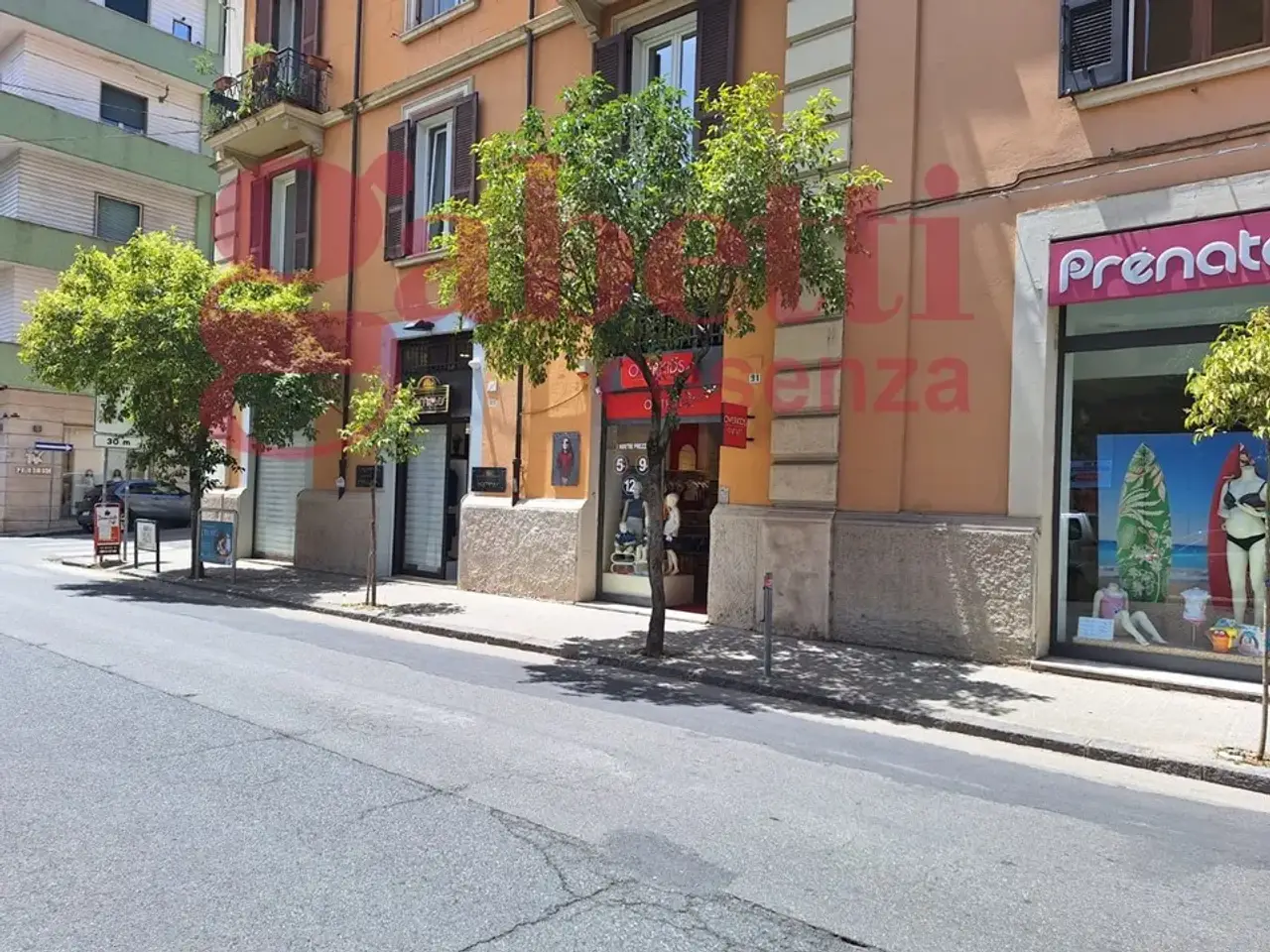 Magazzino in Cosenza Via Montesanto  91, Cosenza, {3} - Foto 1