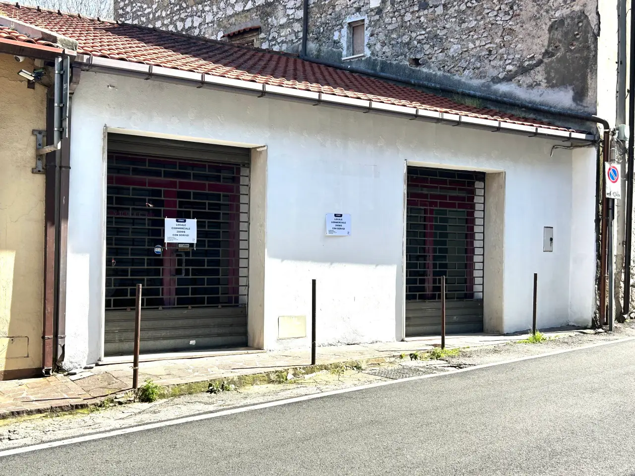 Negozio in Via Porta Romana 5-7, Terracina, {3} - Foto 1