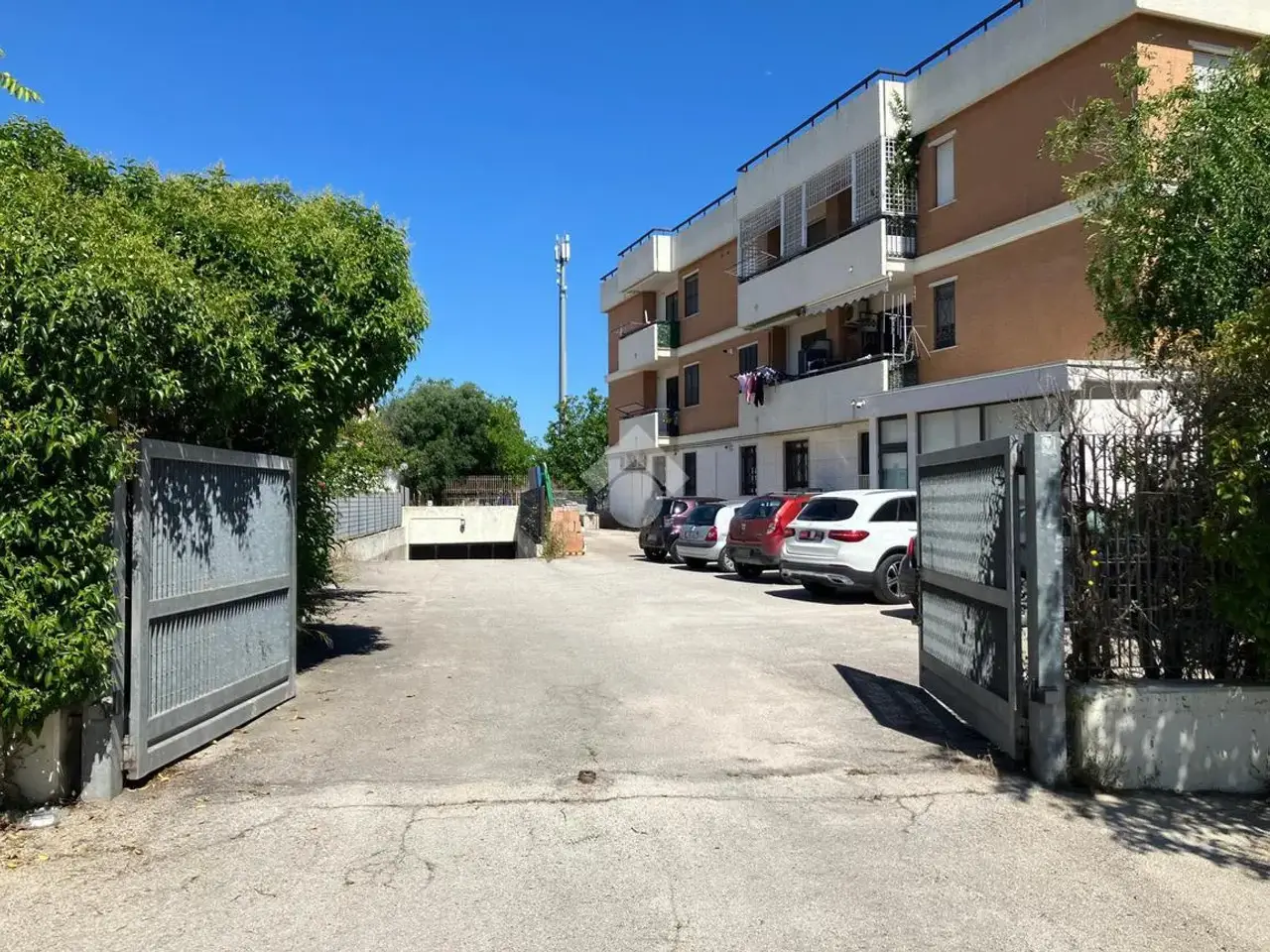 Magazzino in Viale degli Artigiani 7, Foggia, {3} - Foto 1