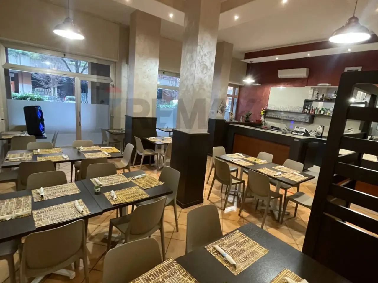 Esercizio commerciale in Via Ugo La Malfa 3, Milano, {3} - Foto 1