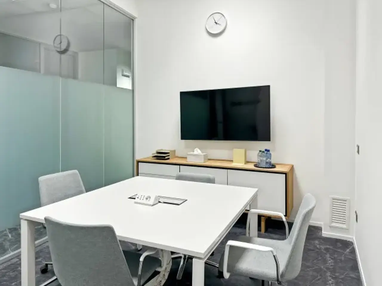 Ufficio in Via Roberto Tremelloni 31, Milano, {3} - Foto 1