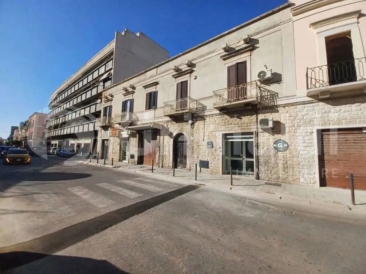 Negozio in Via Vittorio Malcangi 13, Trani, {3} - Foto 1
