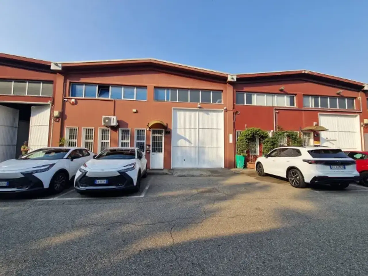 Capannone in Via delle Industrie, Arese, {3} - Foto 1