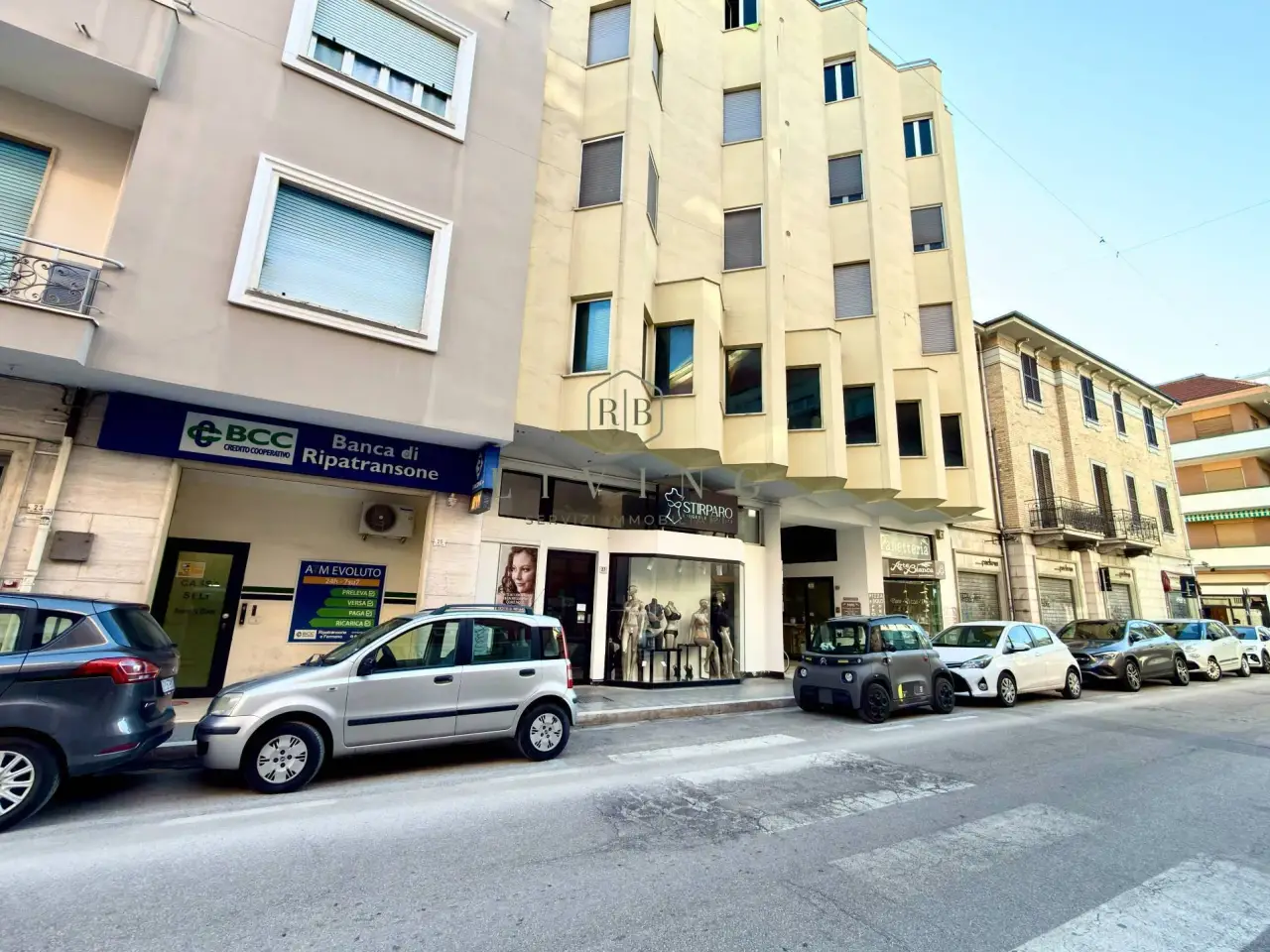 Negozio in Via M. Curzi 27, San Benedetto del Tronto, {3} - Foto 1
