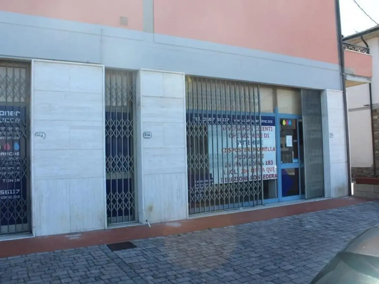 Negozio in Via Valdera Pontedera, N. 164, Ponsacco, {3} - Foto 1