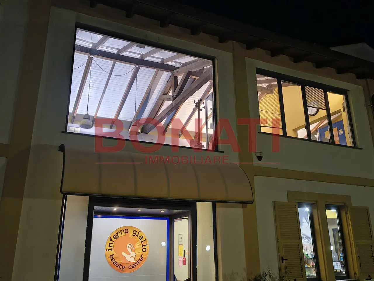 Palazzina commerciale in Via Leopardi 5, La Spezia, {3} - Foto 1