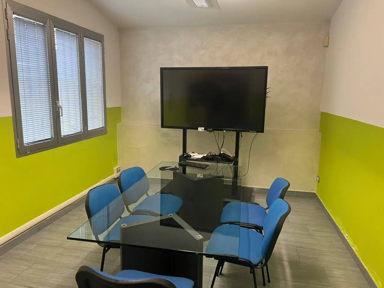 Magazzino in , Modena, {3} - Foto 1