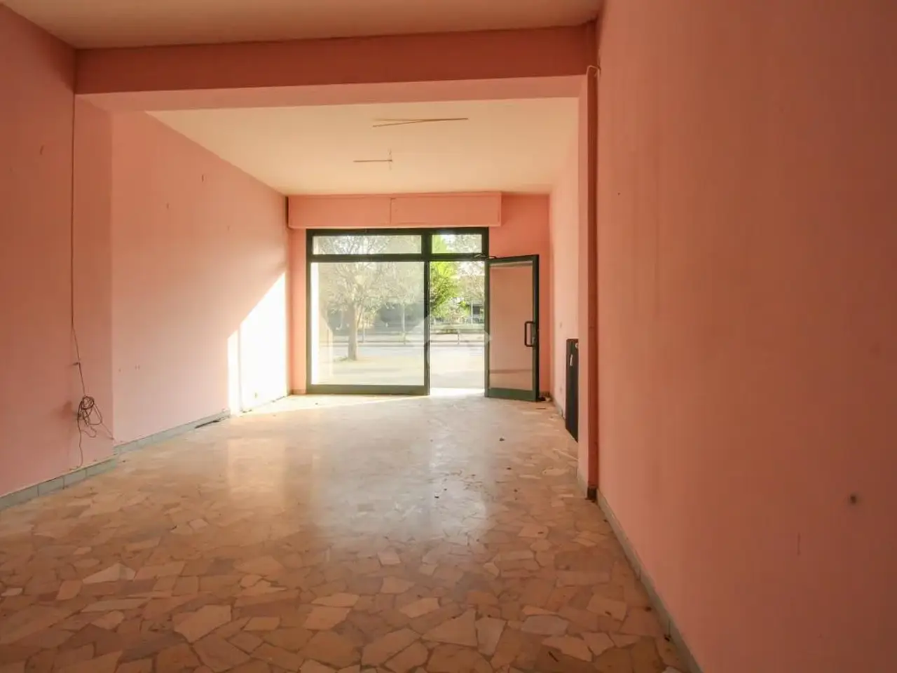 Ufficio in Via Vignola, Maranello, {3} - Foto 1