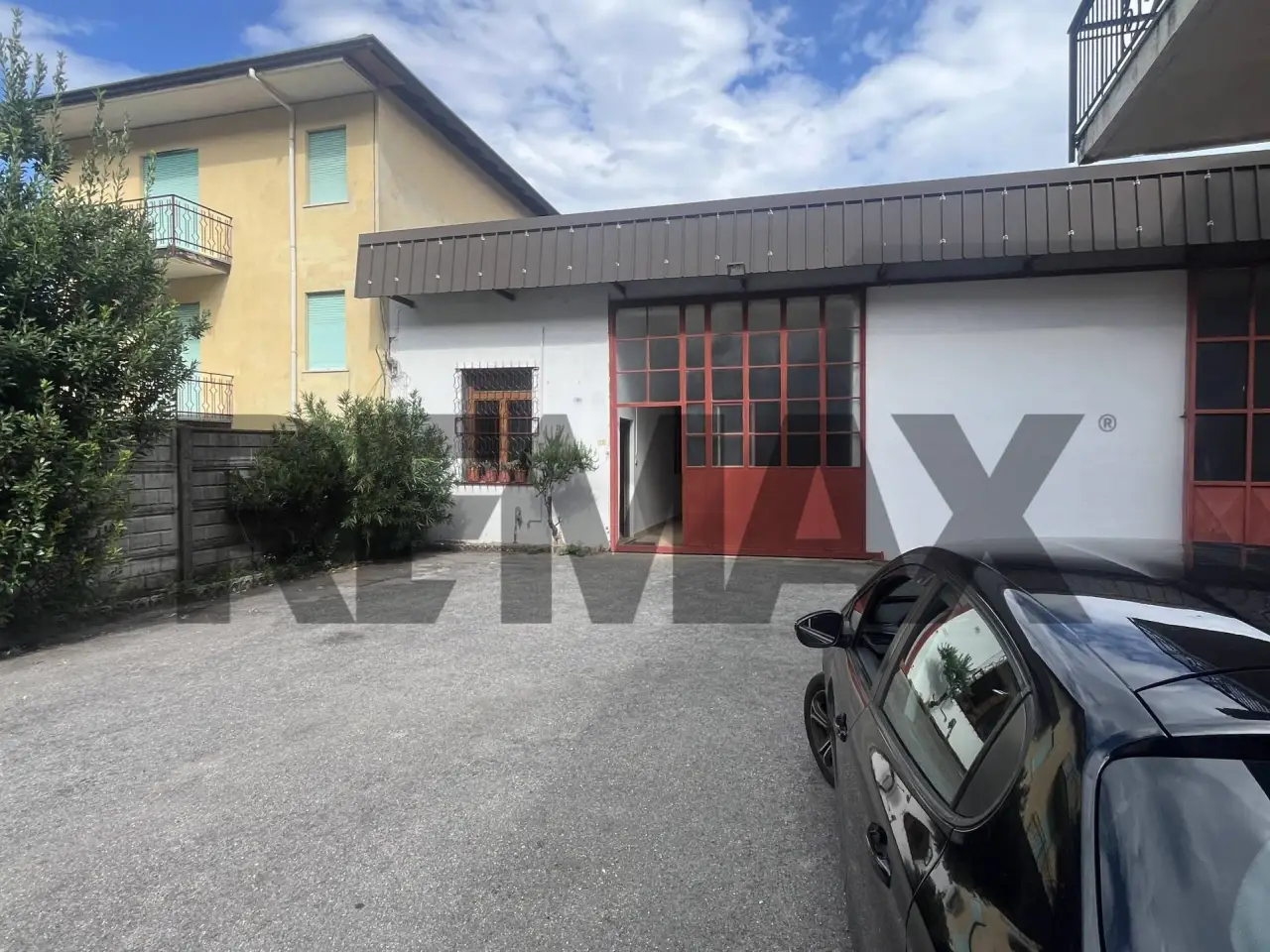Esercizio commerciale in , Gravellona Toce, {3} - Foto 1