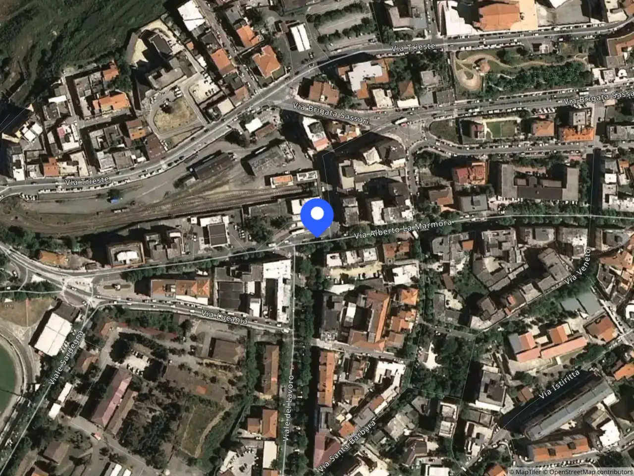 Fabbricato misto in Via Unità d'Italia, Nuoro, {3} - Foto 1