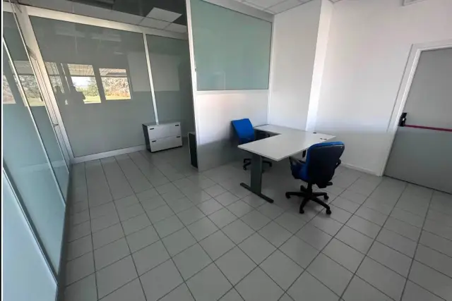 Shared office in {3}, Viale Palmanova - Photo 1