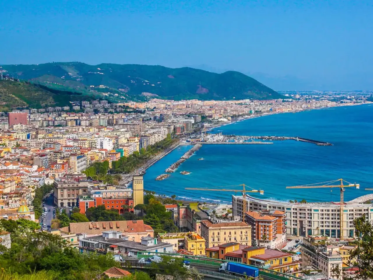 Negozio in Salerno Centro, Salerno, {3} - Foto 1