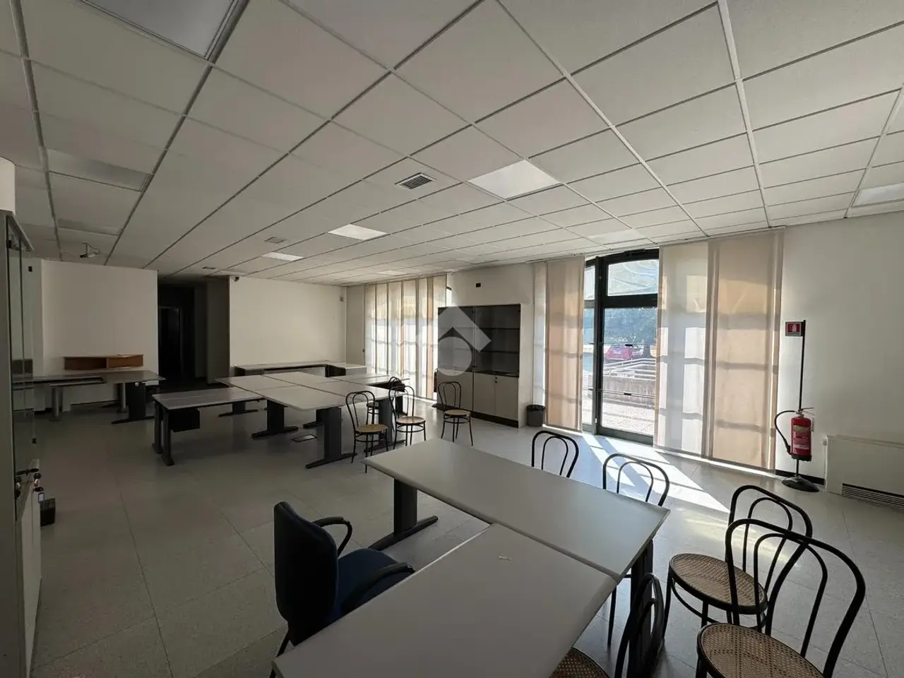 Ufficio in Via Aldo Moro 2, Nervesa Della Battaglia, {3} - Foto 2
