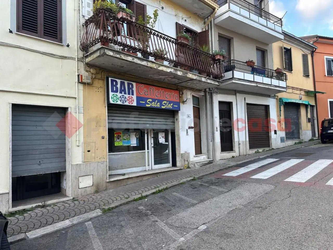 Negozio in Via Madonna della Pace 88, Ceccano, {3} - Foto 2