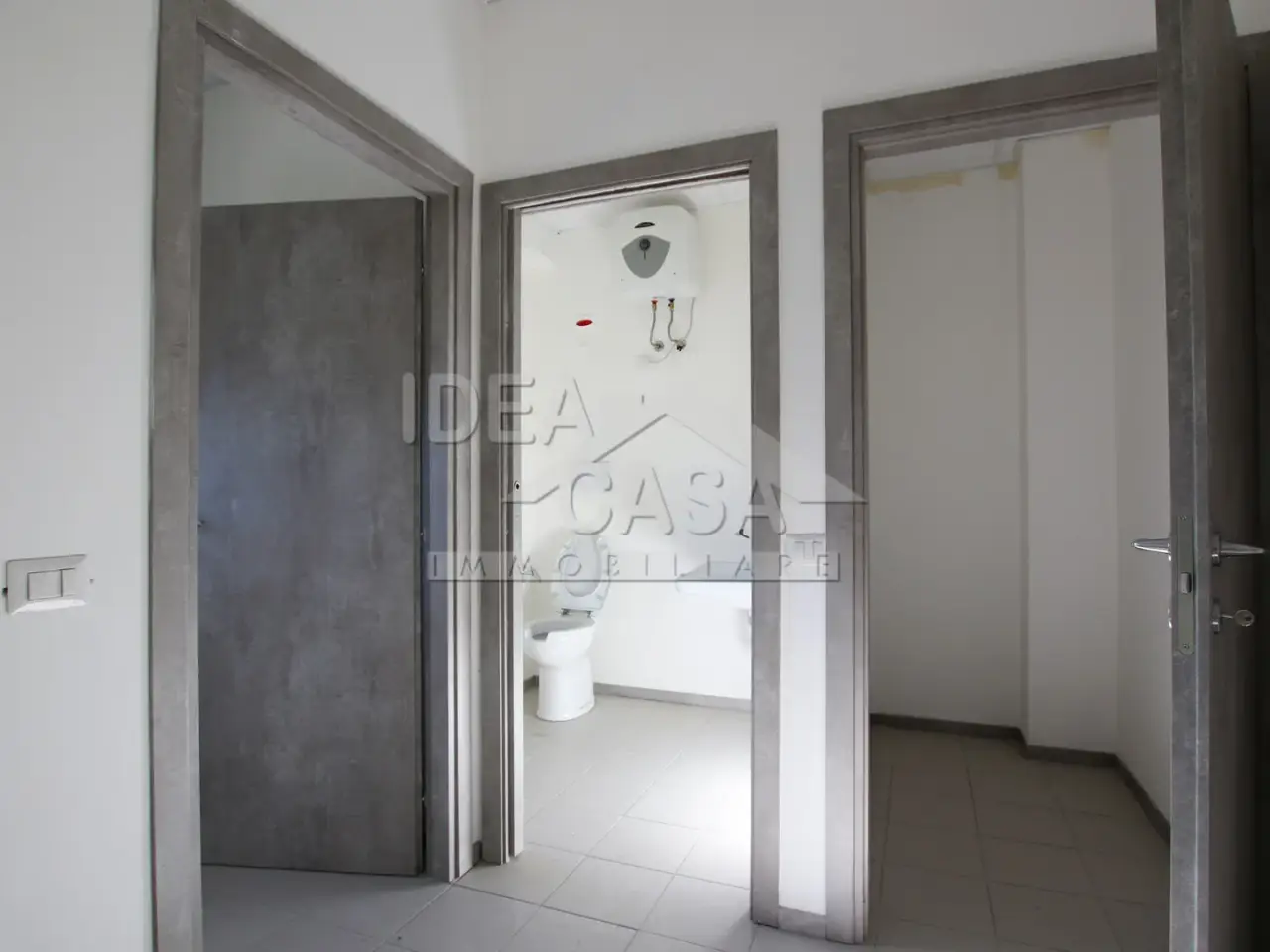 Capannone in 1, Via Alessandro Volta, Mirandola, Unione Comuni Modenesi Area Nord, Modena, Emilia-Romagna, 41037, Italia, Mirandola, {3} - Foto 1
