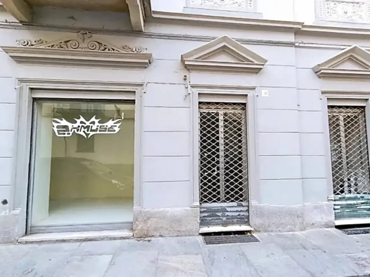 Negozio in Via Giuseppe Verdi 39, Vercelli, {3} - Foto 1