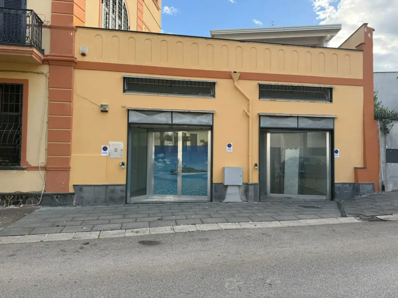 Esercizio commerciale in Via Guglielmo Marconi Snc, Sant'Anastasia, {3} - Foto 1