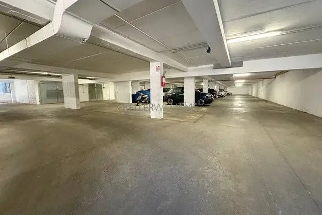 Autoparkplatz in Via Andrea Meldola 99, Roma - Foto 1