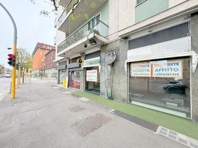 Geschäft in Via XX Settembre 32, Brescia - Foto 1