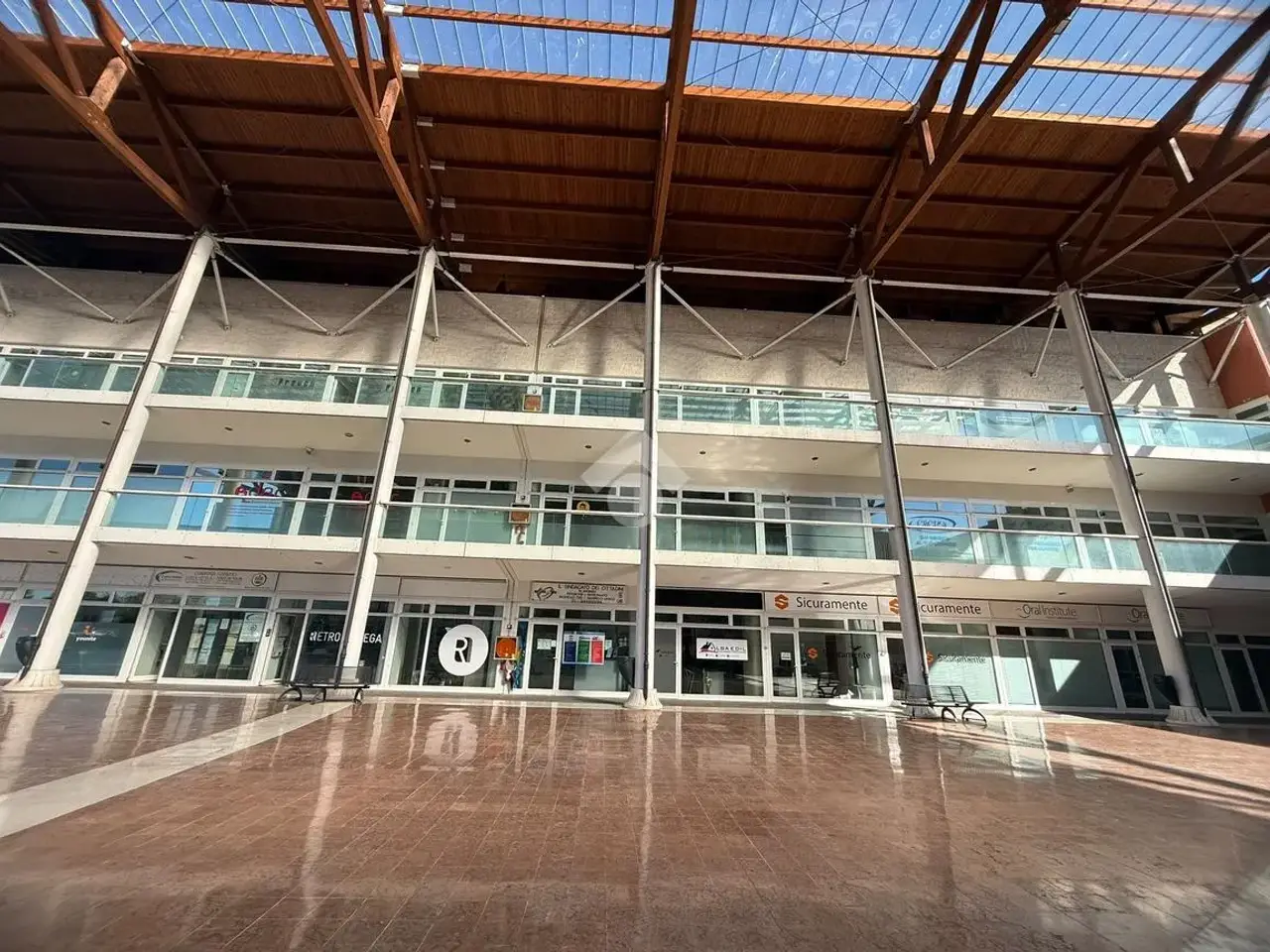 Ufficio in Commerciale Viale Empoli 31, Riccione, {3} - Foto 2