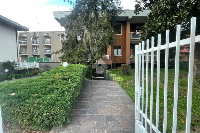 Trilocale in Viale Toscana 25, Cusano Milanino - Foto 1