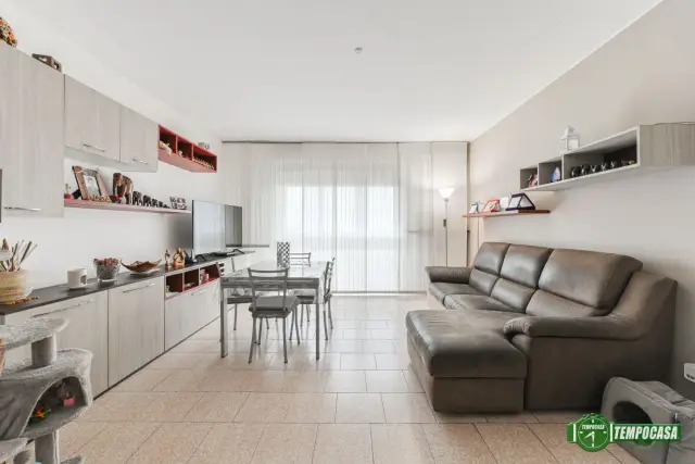 3-room flat in Viale Rimembranze 21, Nova Milanese - Photo 1