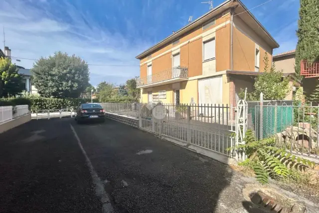 Casa indipendente in Via Enrico Mattei 18, Assisi - Foto 1