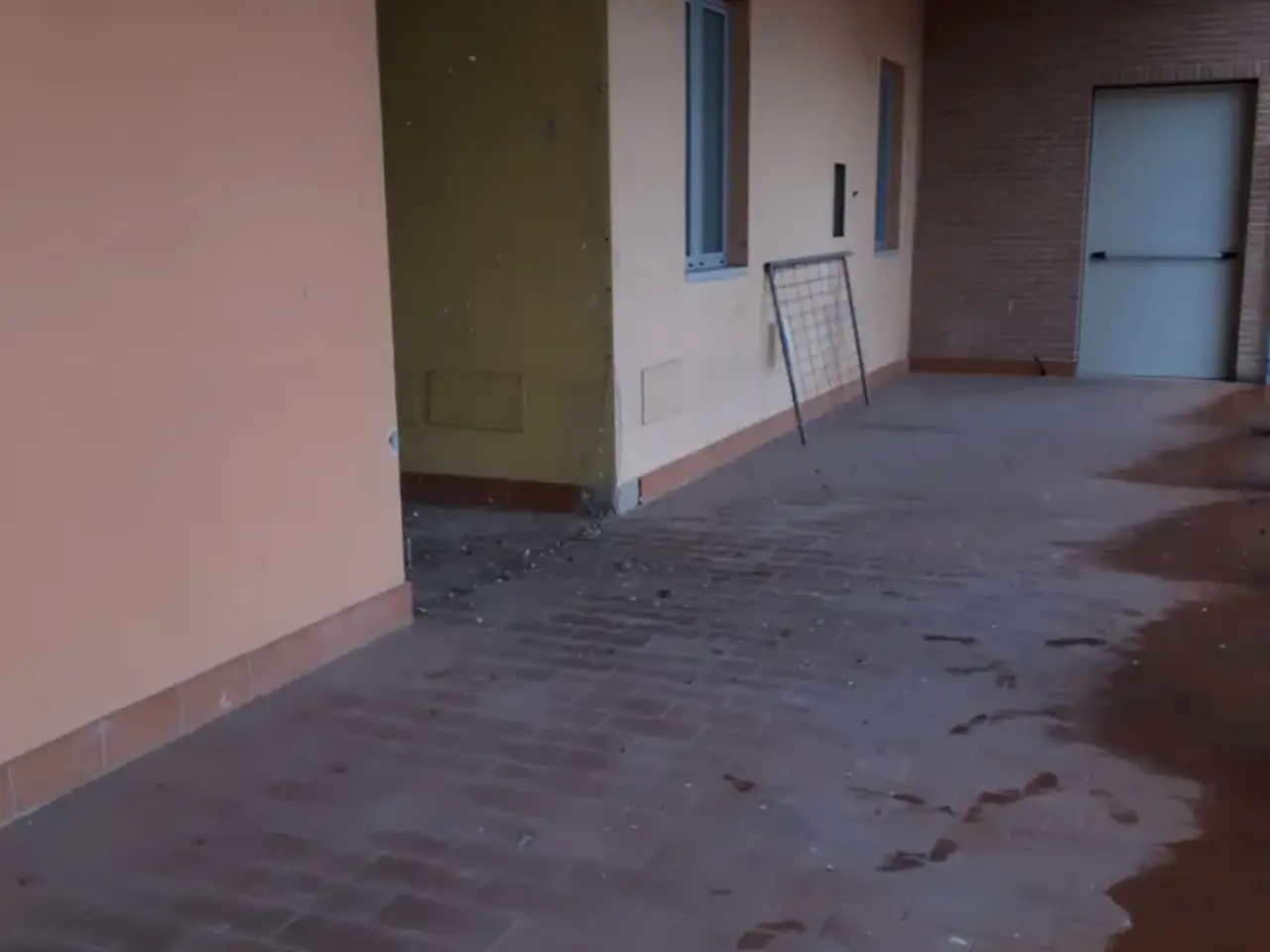 Ufficio in Via Cesare Aroldi, 48, Viadana, Mn, Italia, Viadana, {3} - Foto 2