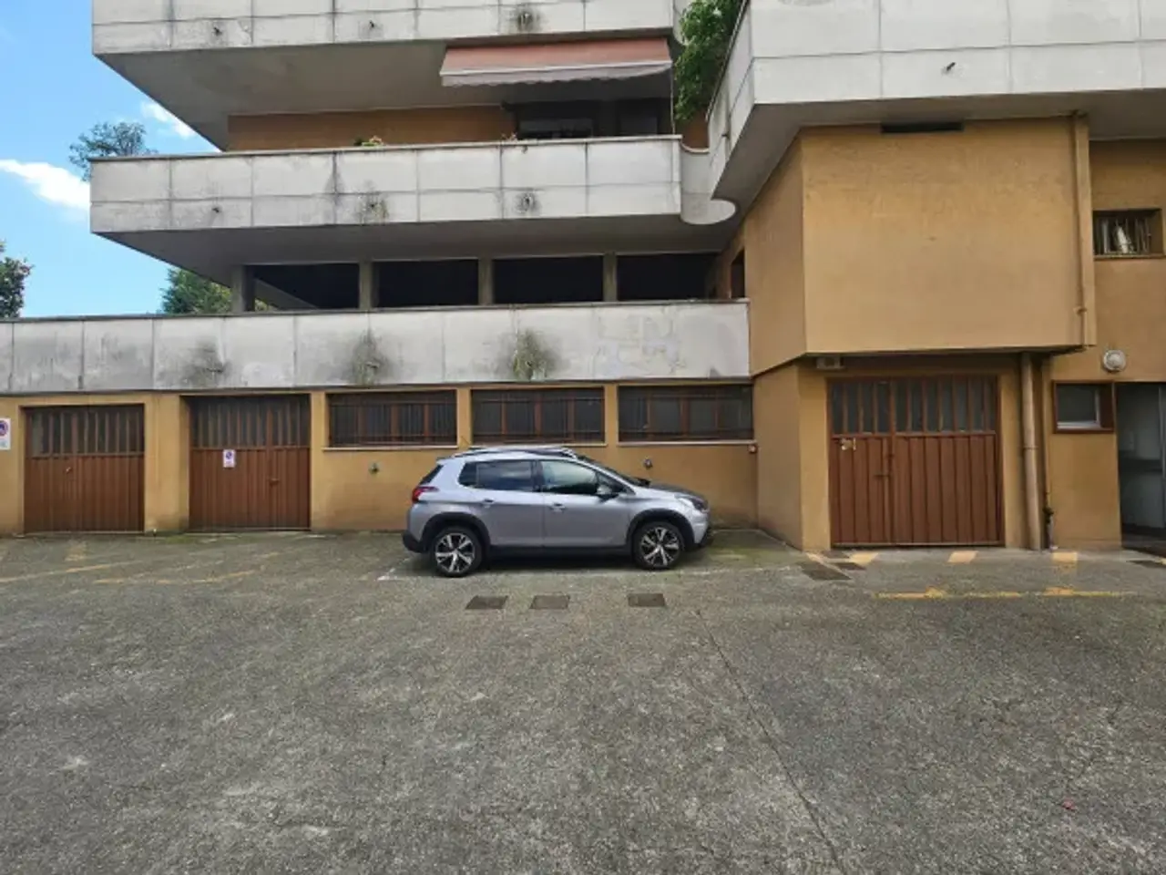Capannone in Via Varese, Gallarate, {3} - Foto 1
