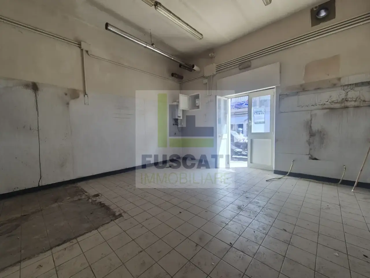 Locale commerciale in Via Napoli, Mugnano Duemila, Masseria Grande, Mugnano di Napoli, Napoli, Campania, 80018, Italia, Mugnano di Napoli, {3} - Foto 1