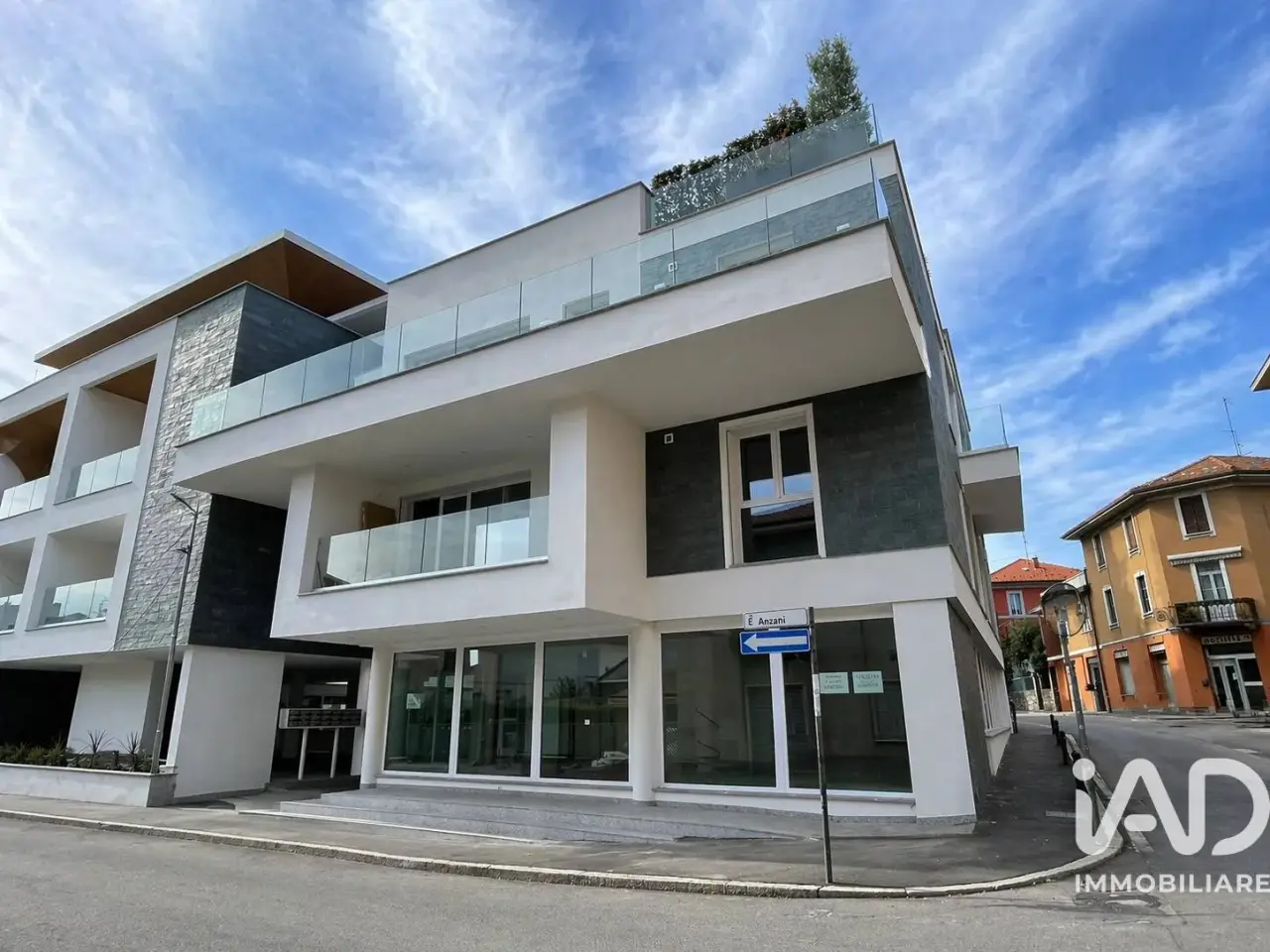 Ufficio in Via Anzani 19, Cantu', {3} - Foto 1