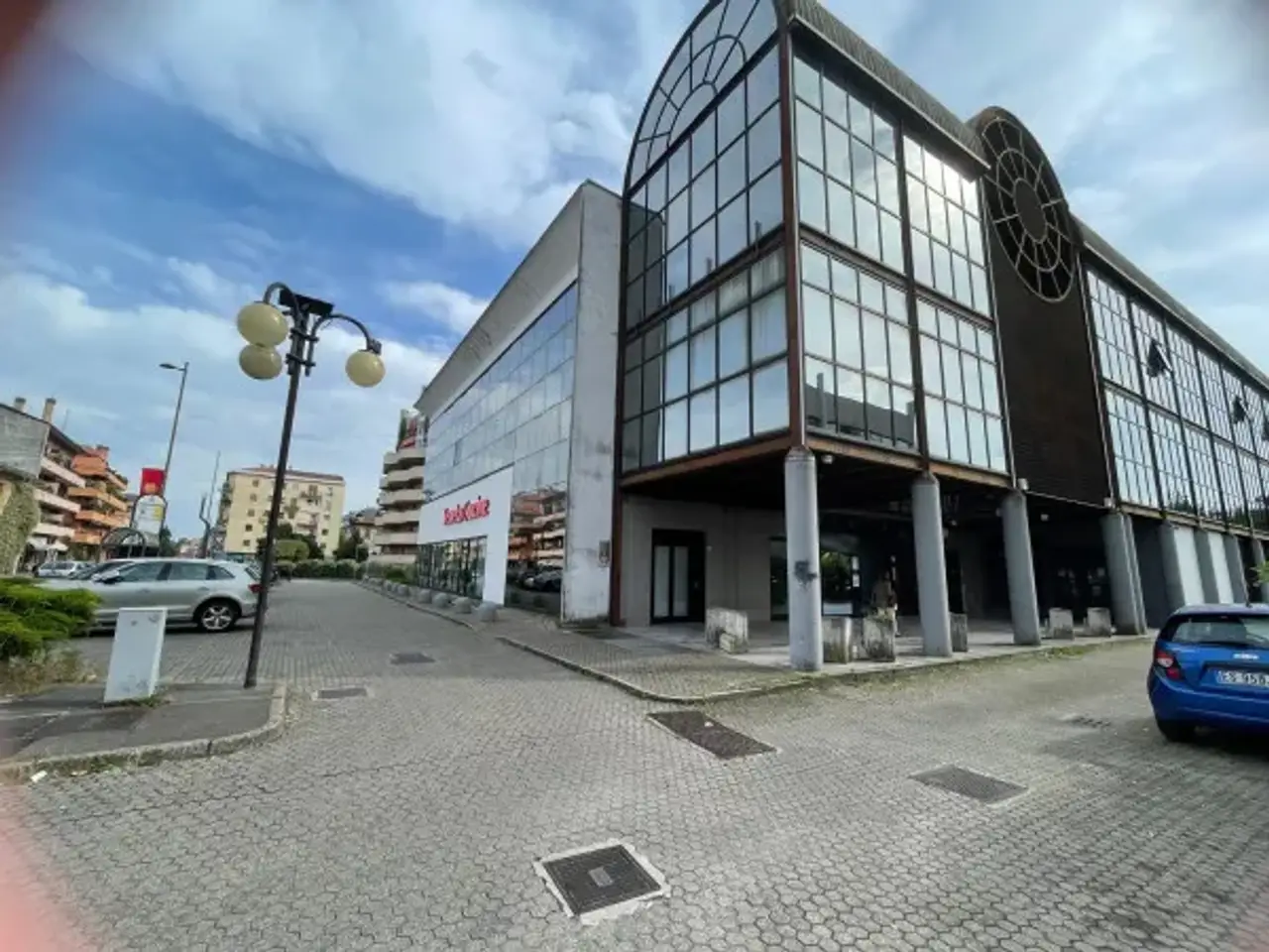Tempo libero in Corso Sempione 215, Legnano, {3} - Foto 1