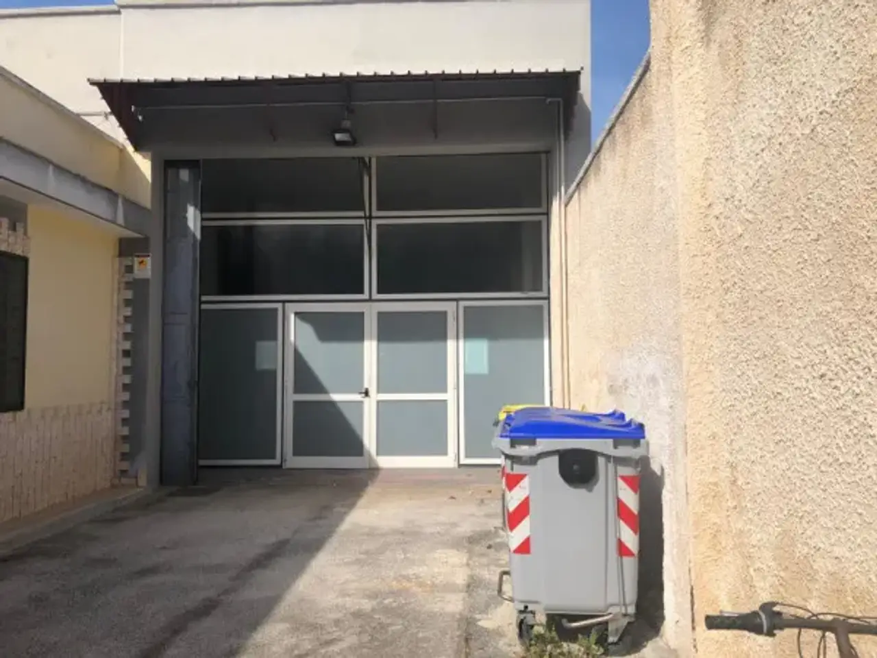 Magazzino in , Modugno, {3} - Foto 2