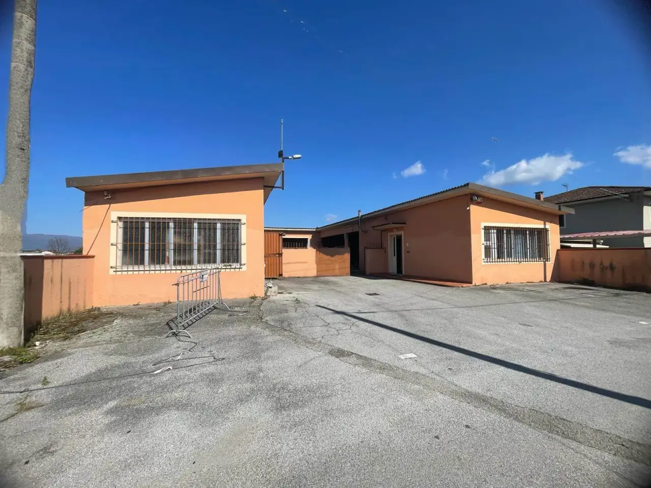 Magazzino in Via Crociale del Sarto, Ponte Buggianese, {3} - Foto 1