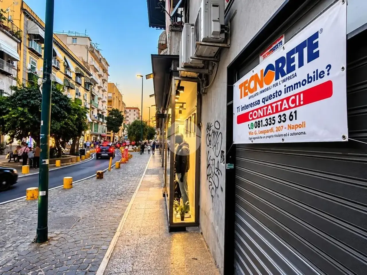 Negozio in Via Giacomo Leopardi 22, Napoli, {3} - Foto 1